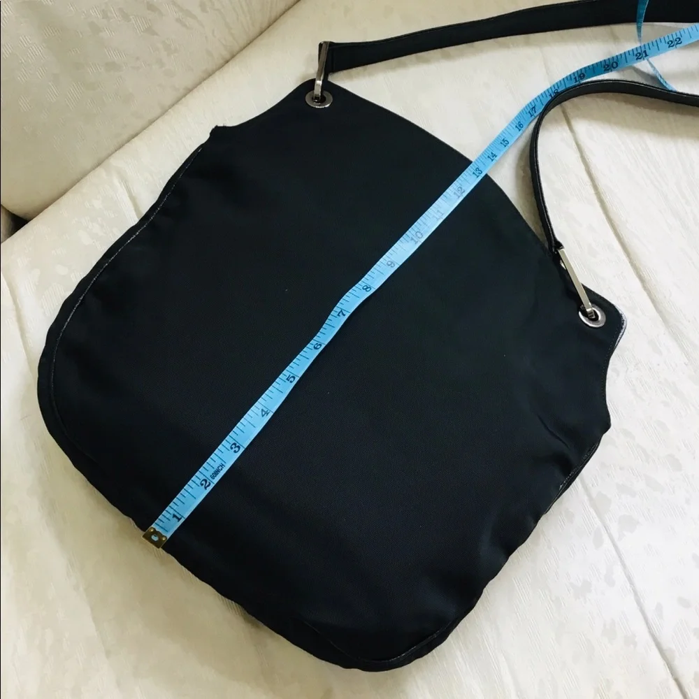 GUCCI shoulder bag/ crossbody 🖤🤍🖤 - Picture 10 of 15